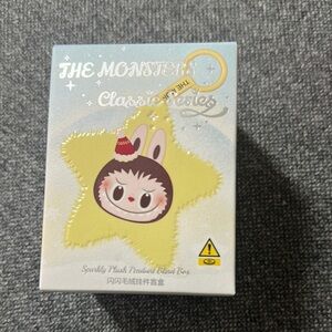 Authentic The Monsters Classic Series-Sparkly Plush Pendant Blind